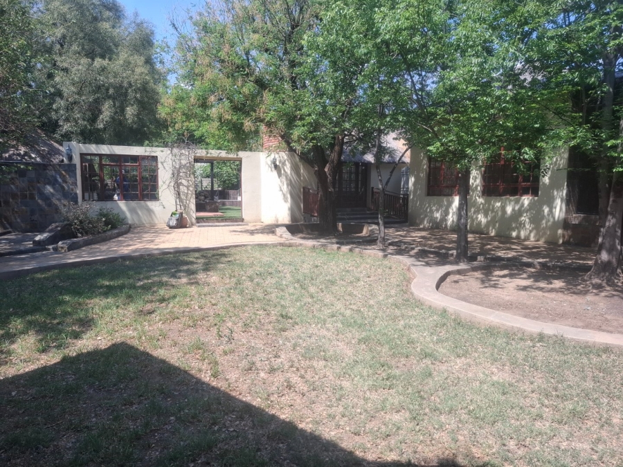 To Let 4 Bedroom Property for Rent in Suidrand Free State